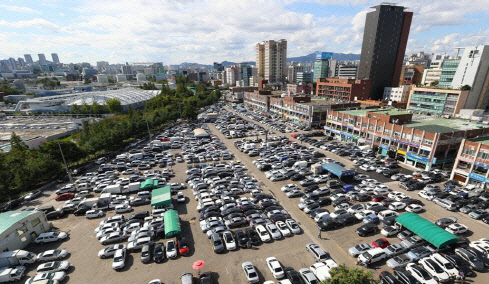 한 중고차 매매단지.  <연합뉴스>